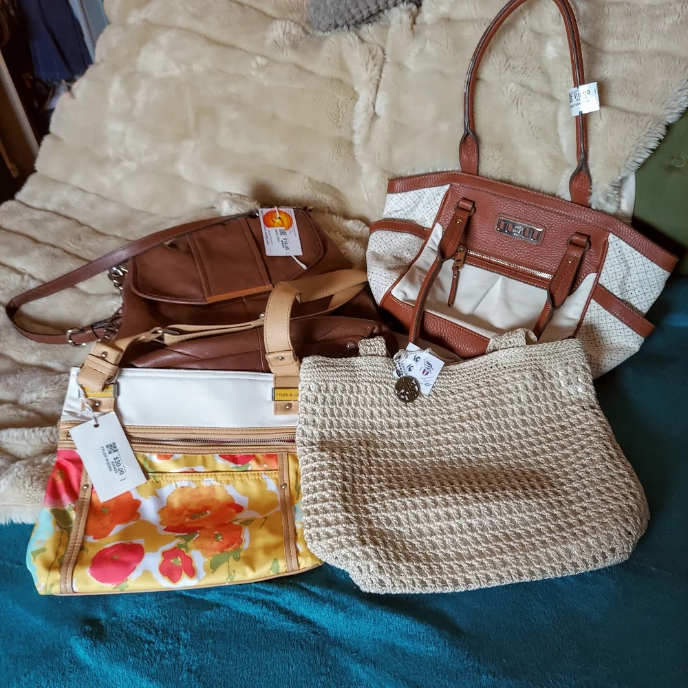 Purses Galore - Picture 9 of 16